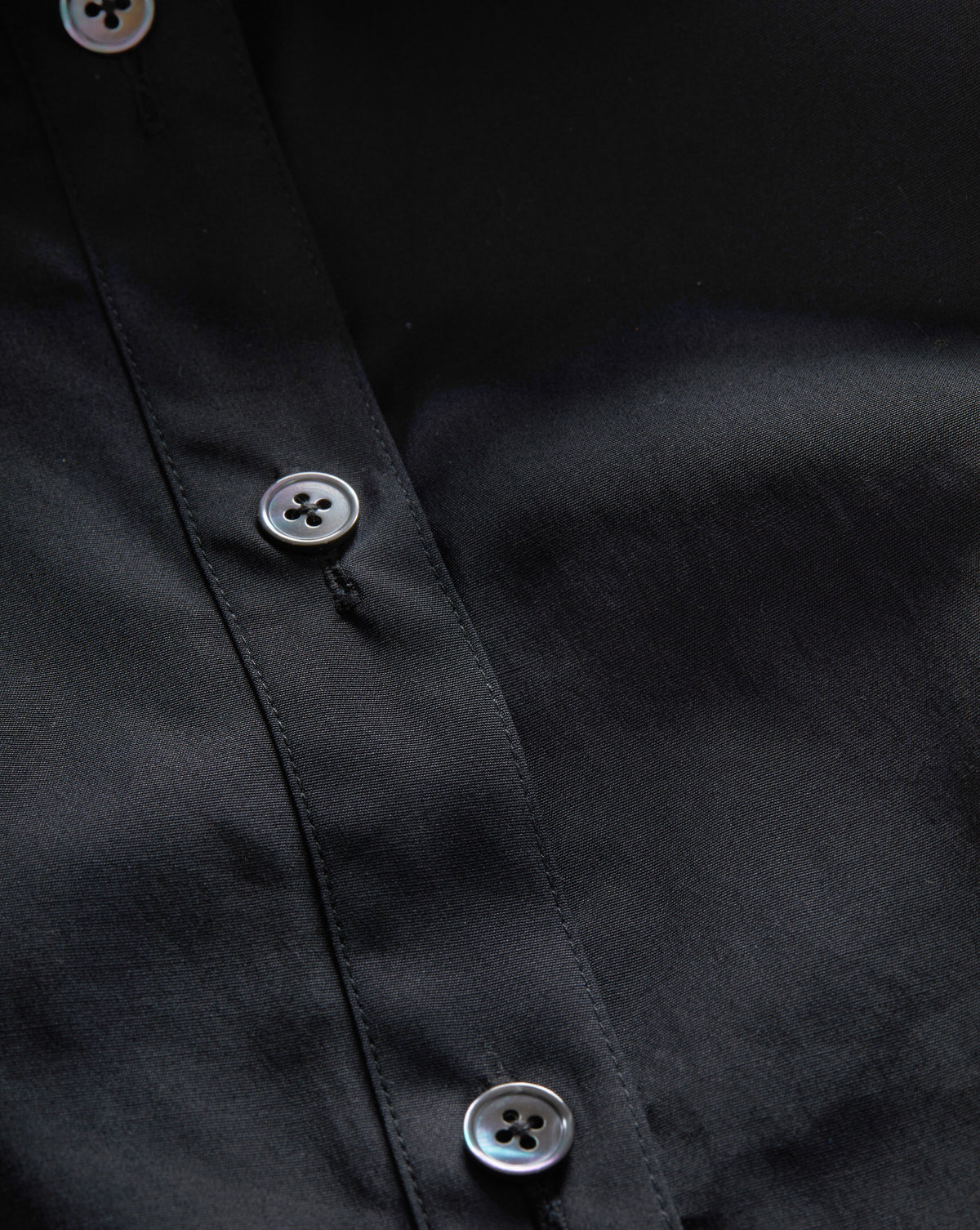 Regina Sleeveless Button-Down Shirt