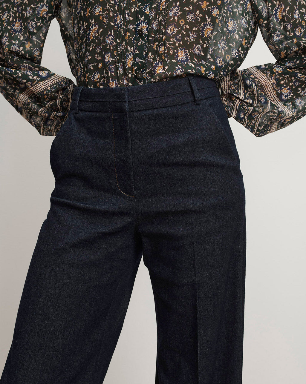 Pantalon en jean évasé Crue