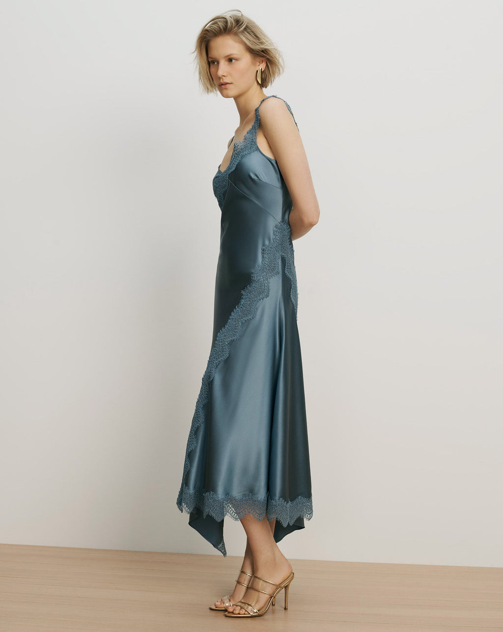Robe longue en dentelle Vernon