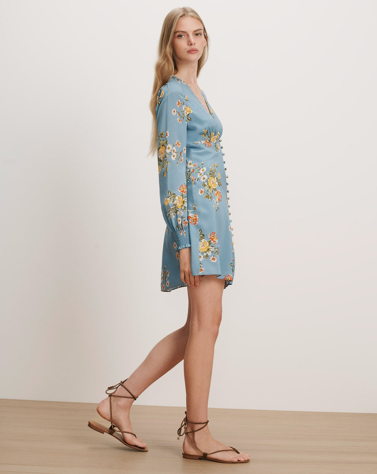 Robe courte à fleurs Gabria
