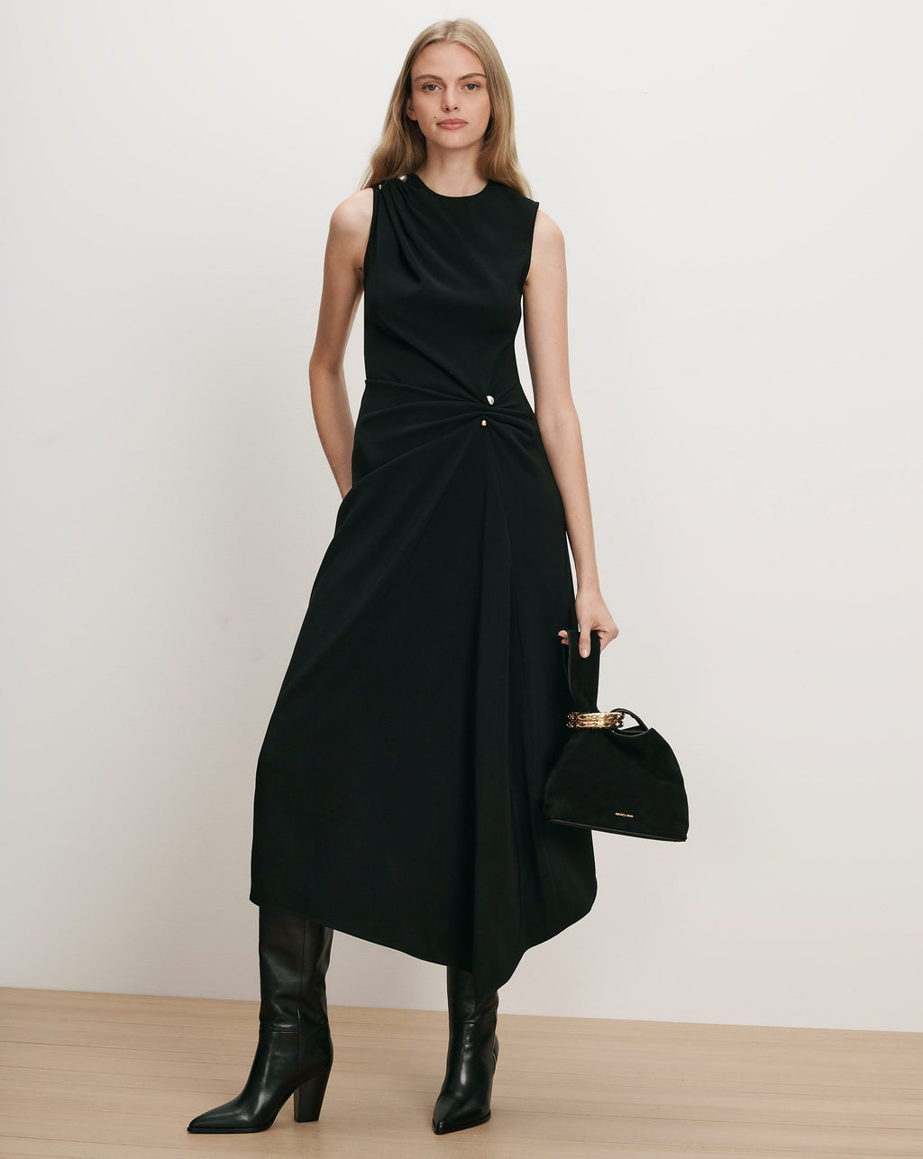Freja Brooch Midi Dress