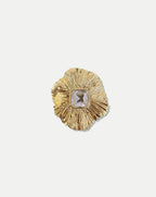 Broche florale en or