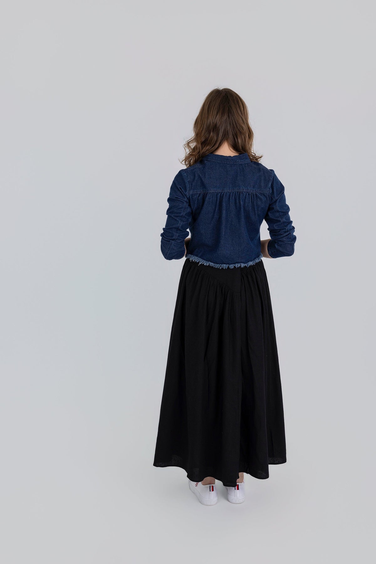 Pull en tricot pour fille avec col à nœud