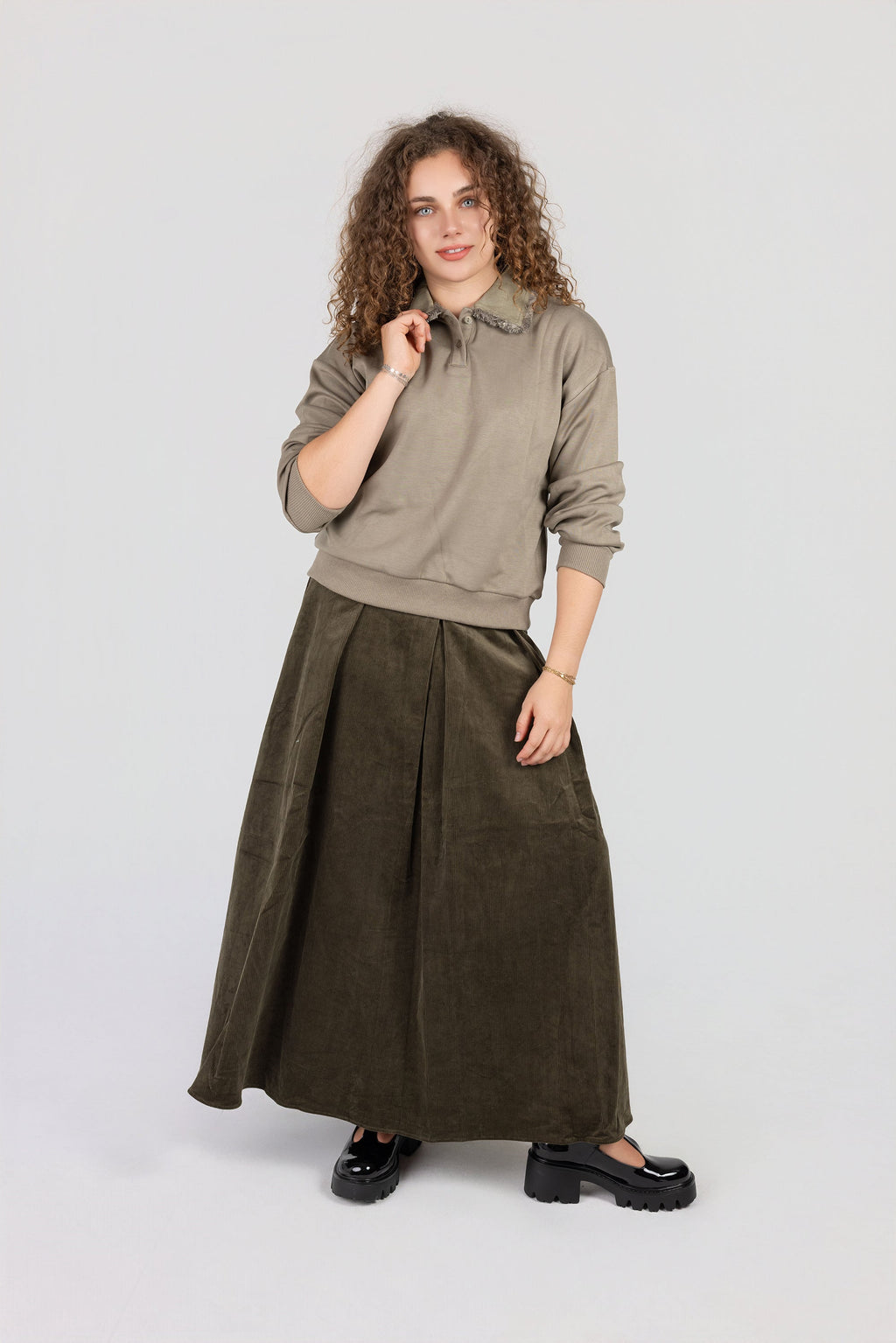 Ensemble tricot pour bébé fille avec col à nœud