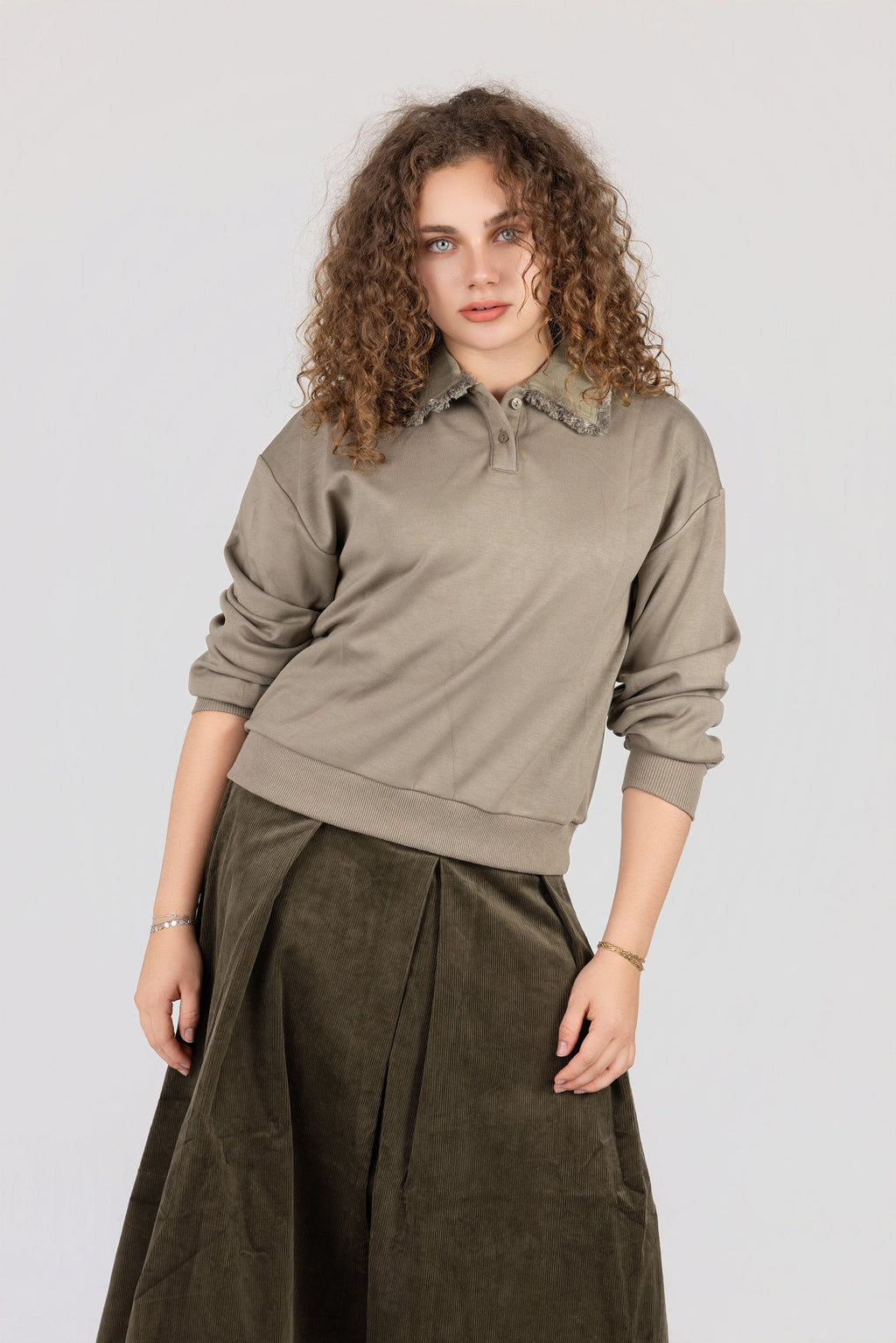 Ensemble tricot pour bébé fille avec col à nœud