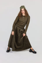 Pull en velours avec haut à col montant (modèle)