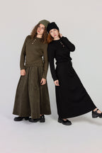Pull en velours avec haut à col montant (modèle)
