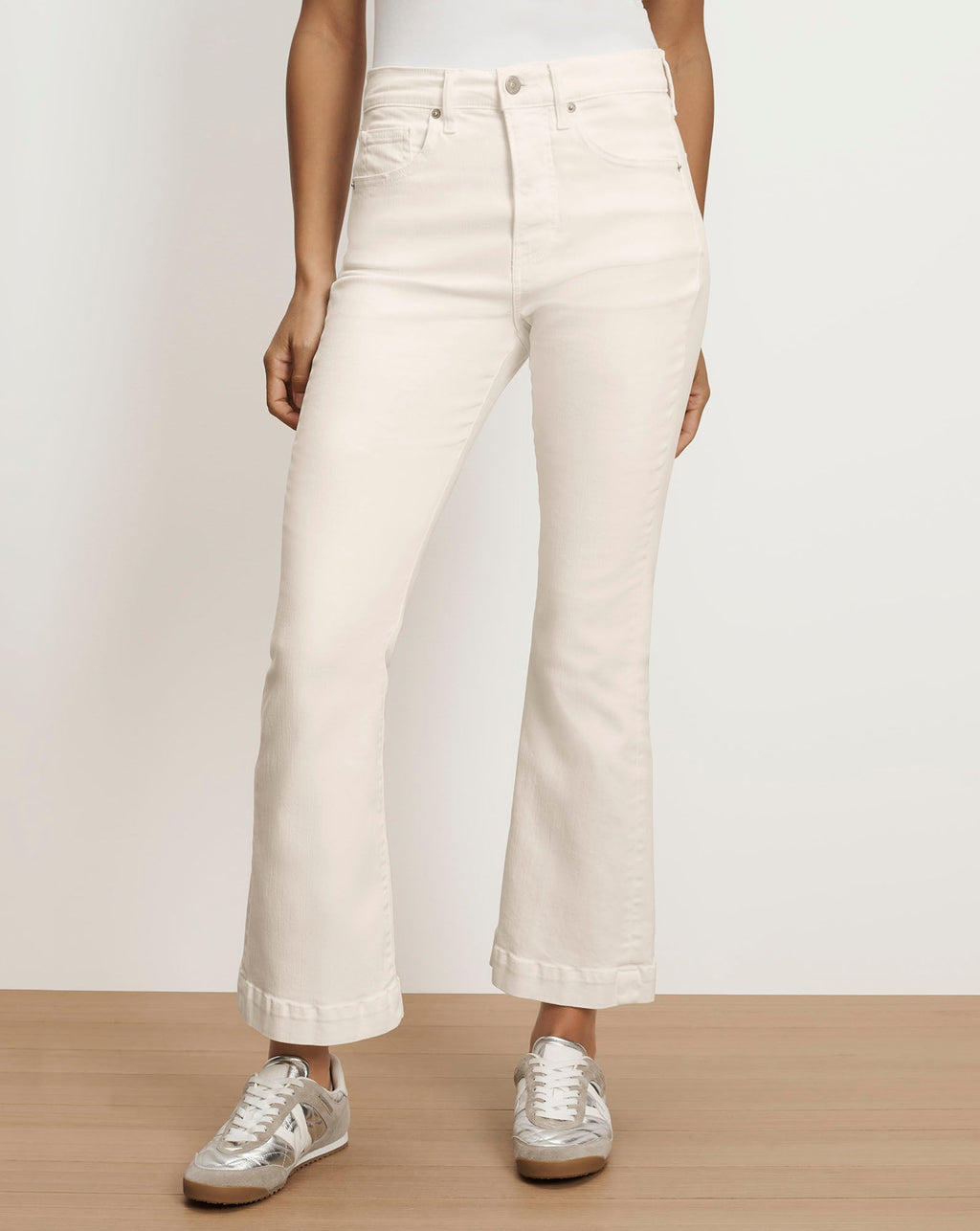 Jean Carson coupe kick-flare